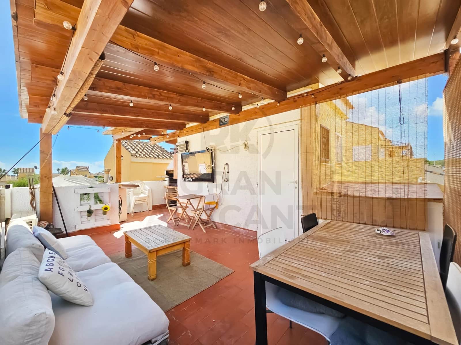 3 sovrum Radhus till salu i Gran Alacant med pool garage - 312 000 € (Ref: 10129592)