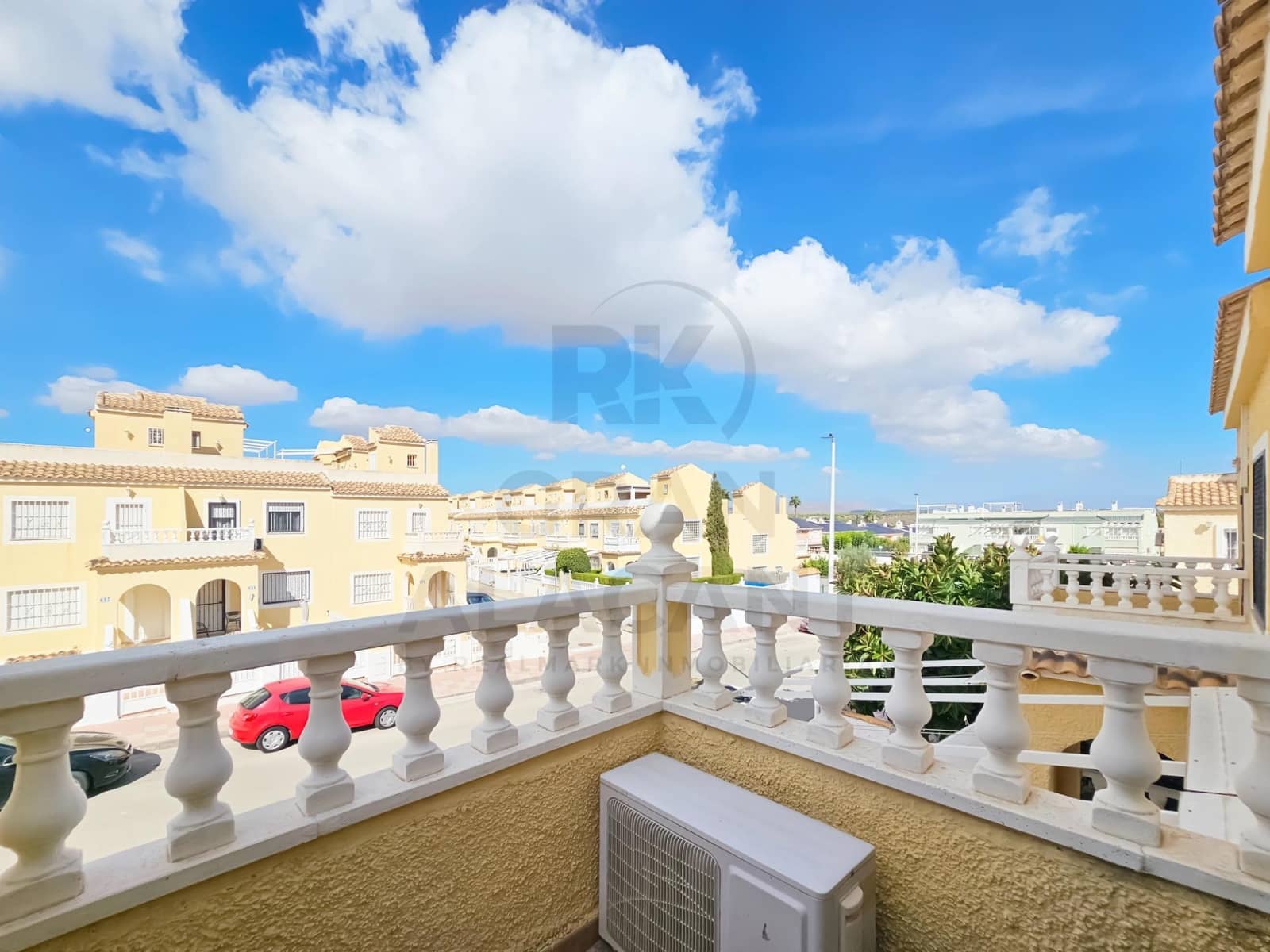 3 sovrum Radhus till salu i Gran Alacant med pool garage - 312 000 € (Ref: 10129592)