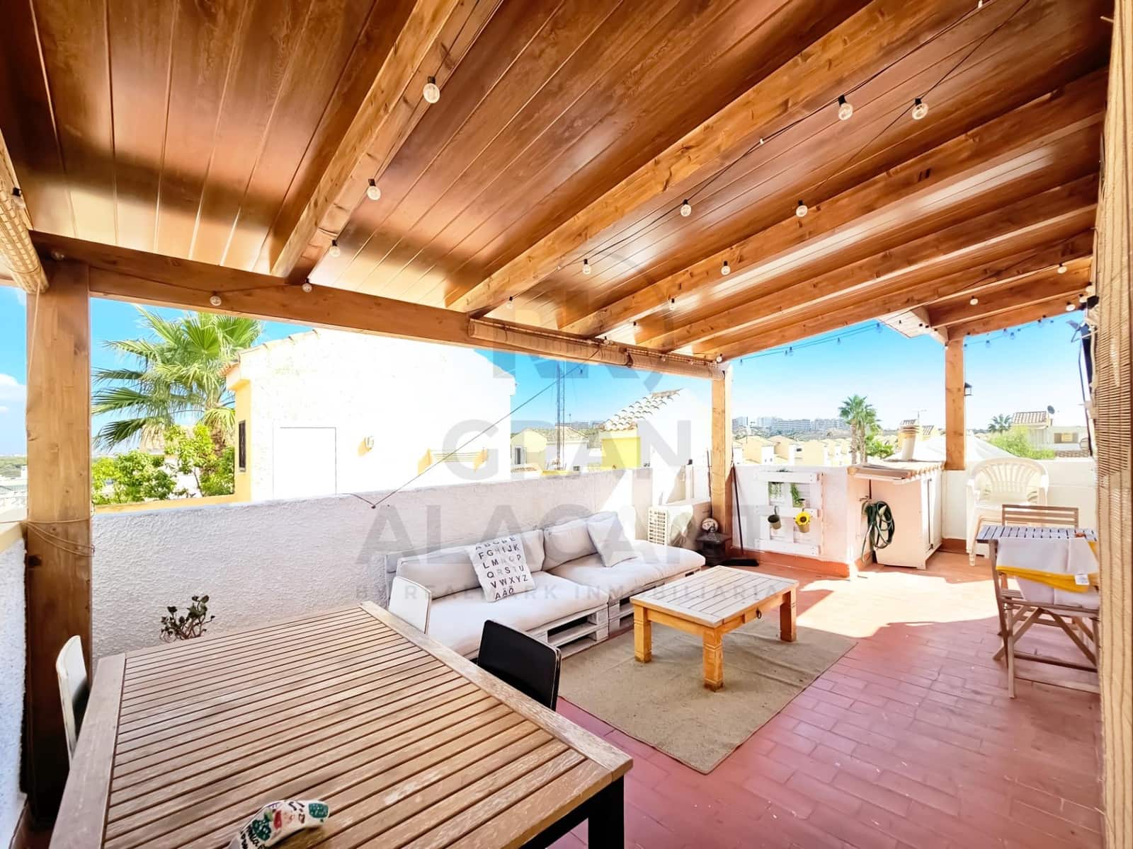3 sovrum Radhus till salu i Gran Alacant med pool garage - 312 000 € (Ref: 10129592)