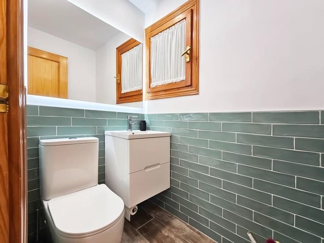 Bungalow de 2 habitaciones en Gran Alacant, Santa Pola en venta con piscina garaje - 285.000 € (Ref: 10132073)