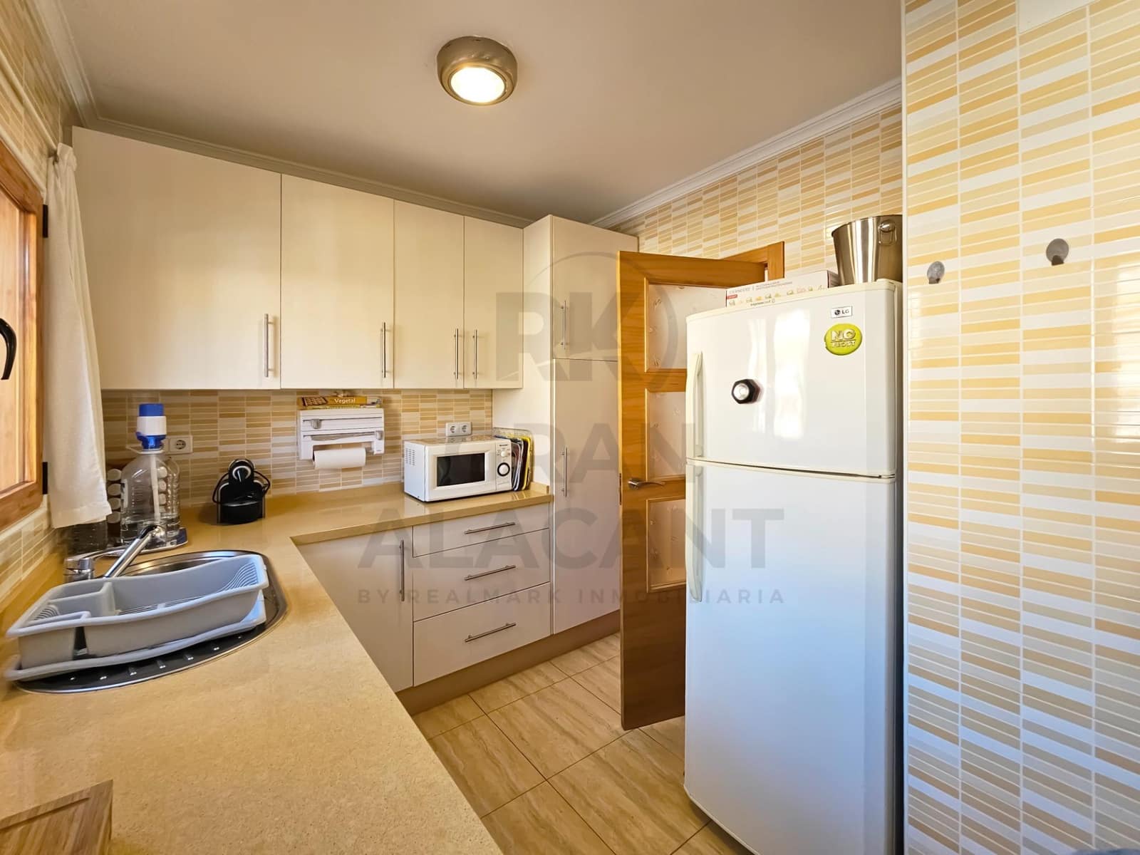 2 makuuhuone Bungalow myytävänä paikassa Santa Pola mukana 
autotalli - 395 000 € (Ref: 10159778)