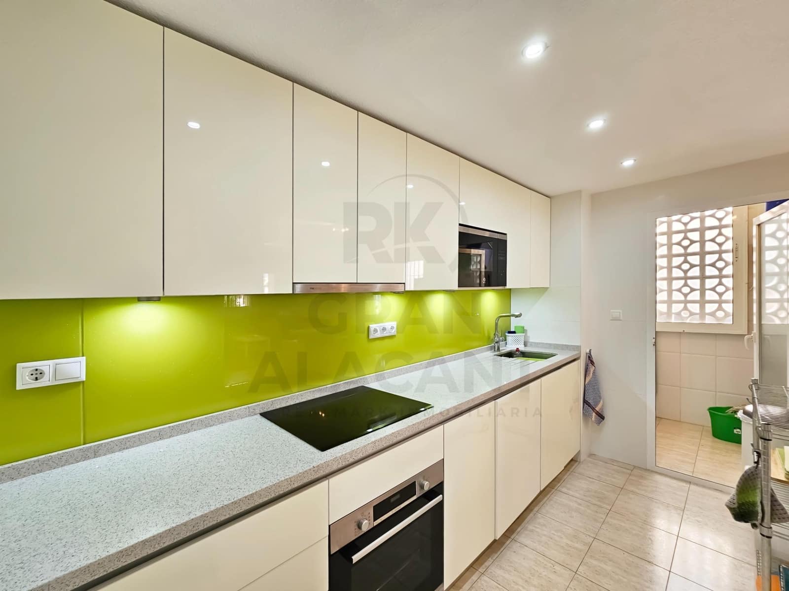 3 camera da letto Bungalow in vendita in Gran Alacant con piscina garage - 379.000 € (Rif: 10162295)