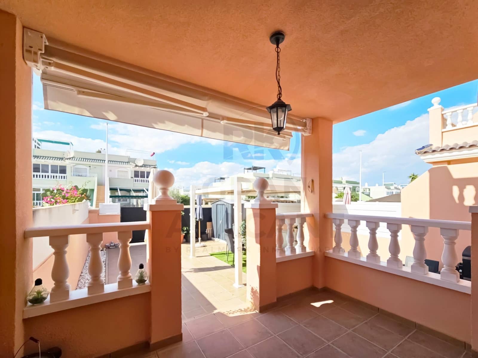 3 bedroom Bungalow for sale in Gran Alacant with pool - € 290,000 (Ref: 10165095)