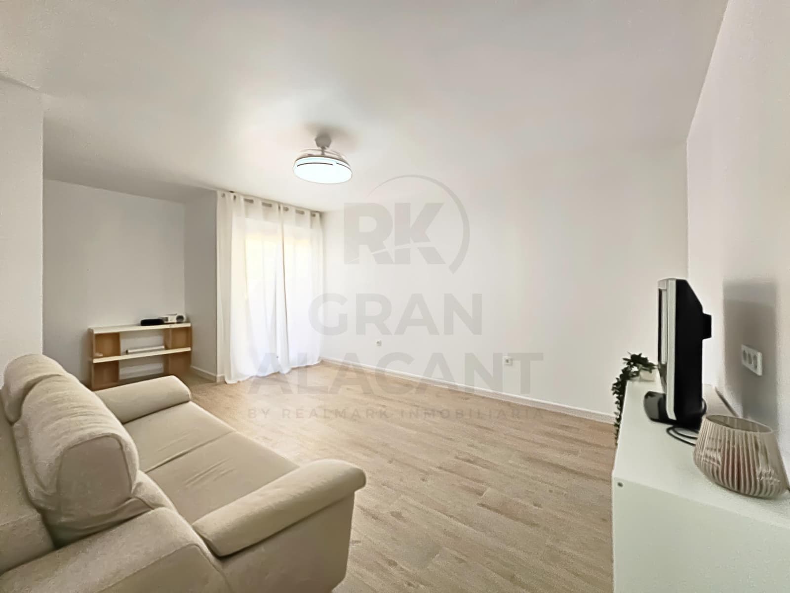 3 bedroom Bungalow for sale in Gran Alacant with pool - € 290,000 (Ref: 10165095)
