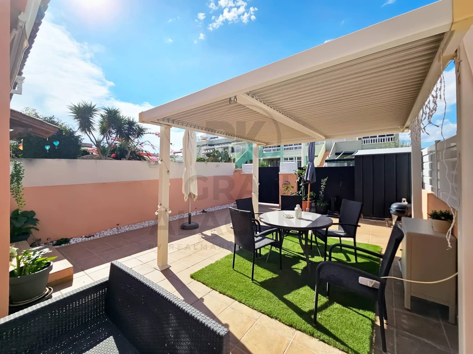 3 bedroom Bungalow for sale in Gran Alacant with pool - € 290,000 (Ref: 10165095)