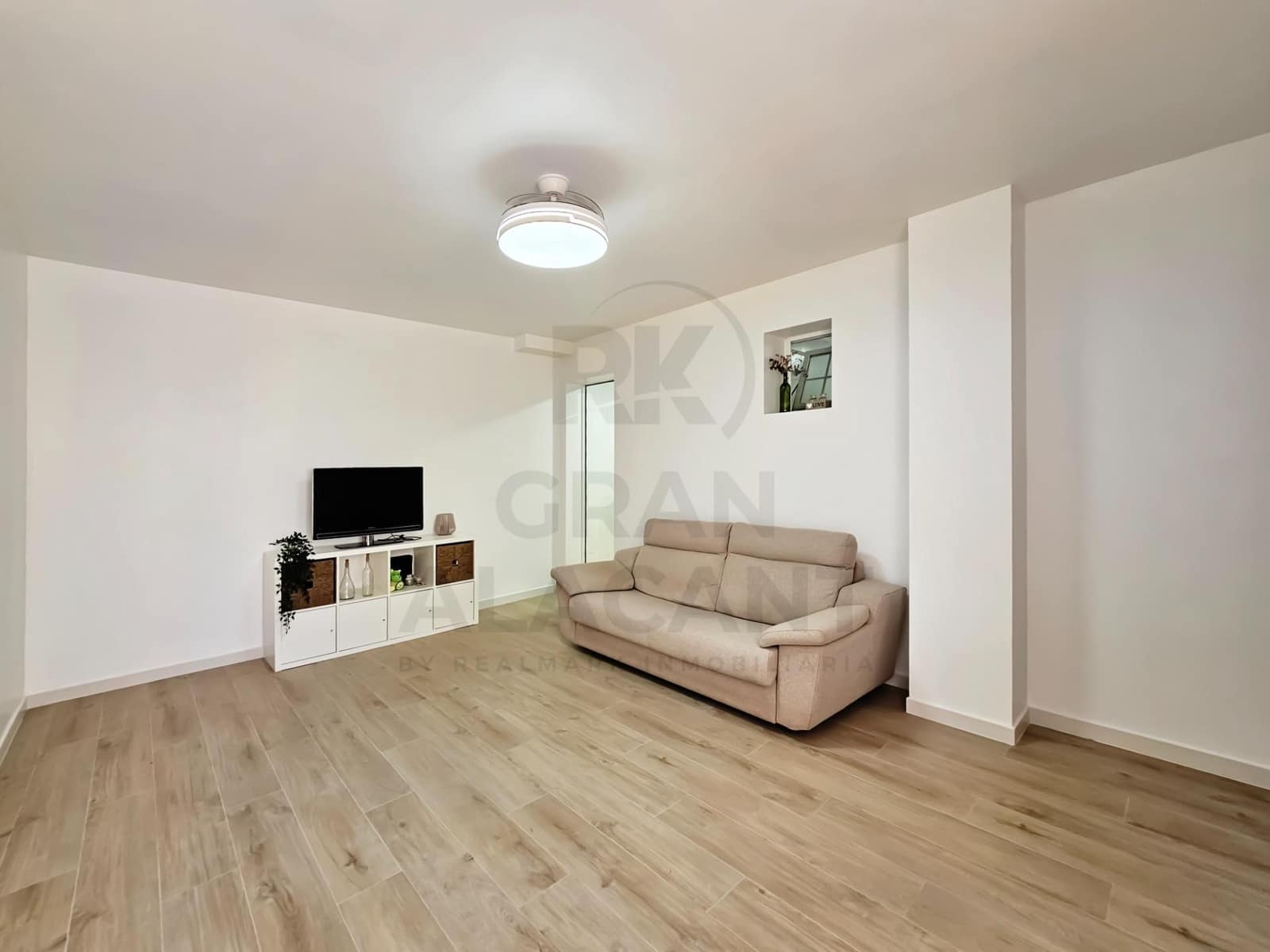 3 bedroom Bungalow for sale in Gran Alacant with pool - € 290,000 (Ref: 10165095)