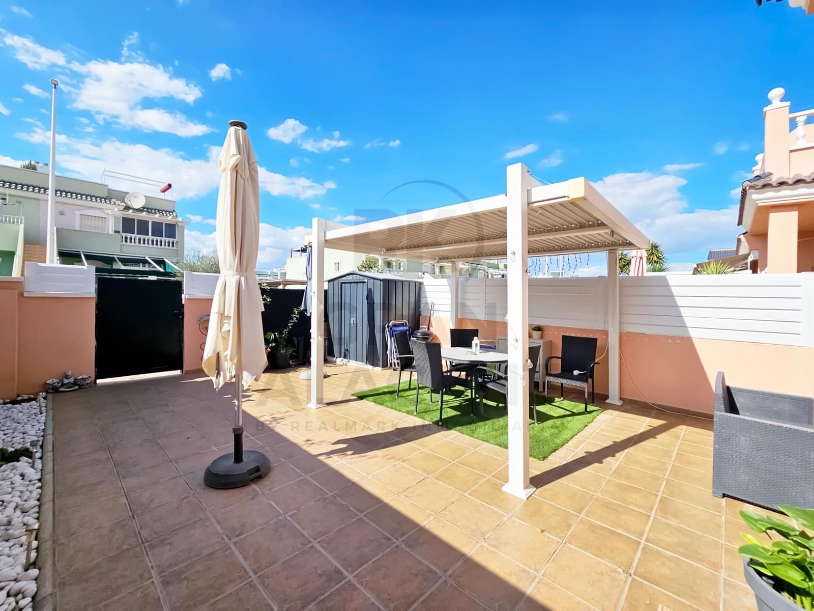 3 bedroom Bungalow for sale in Gran Alacant with pool - € 290,000 (Ref: 10165095)
