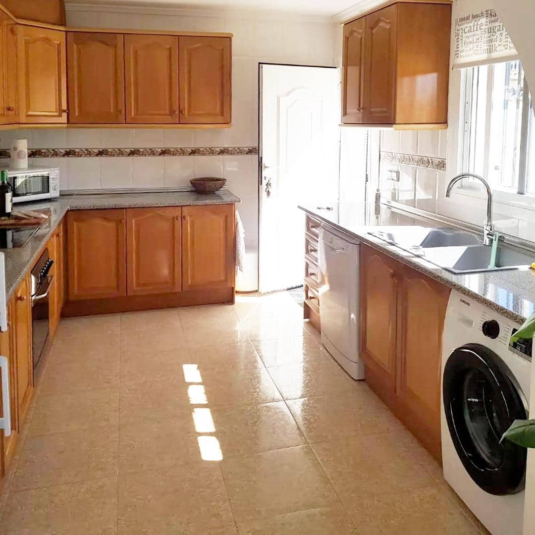 Chalet de 2 habitaciones en Gran Alacant en venta con piscina garaje - 399.000 € (Ref: 10174029)
