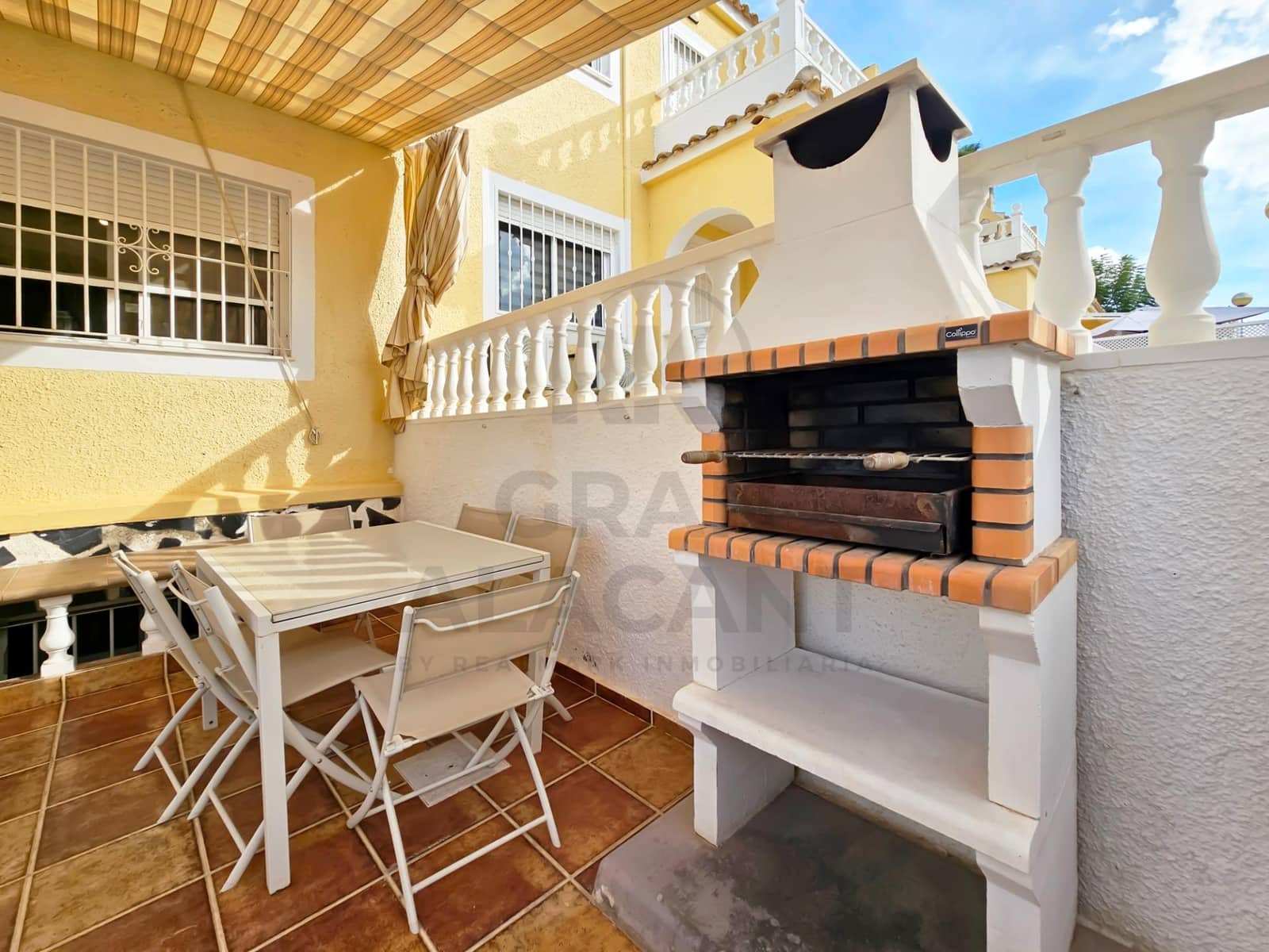 3 bedroom Bungalow for sale in Gran Alacant with pool - € 260,000 (Ref: 10182989)