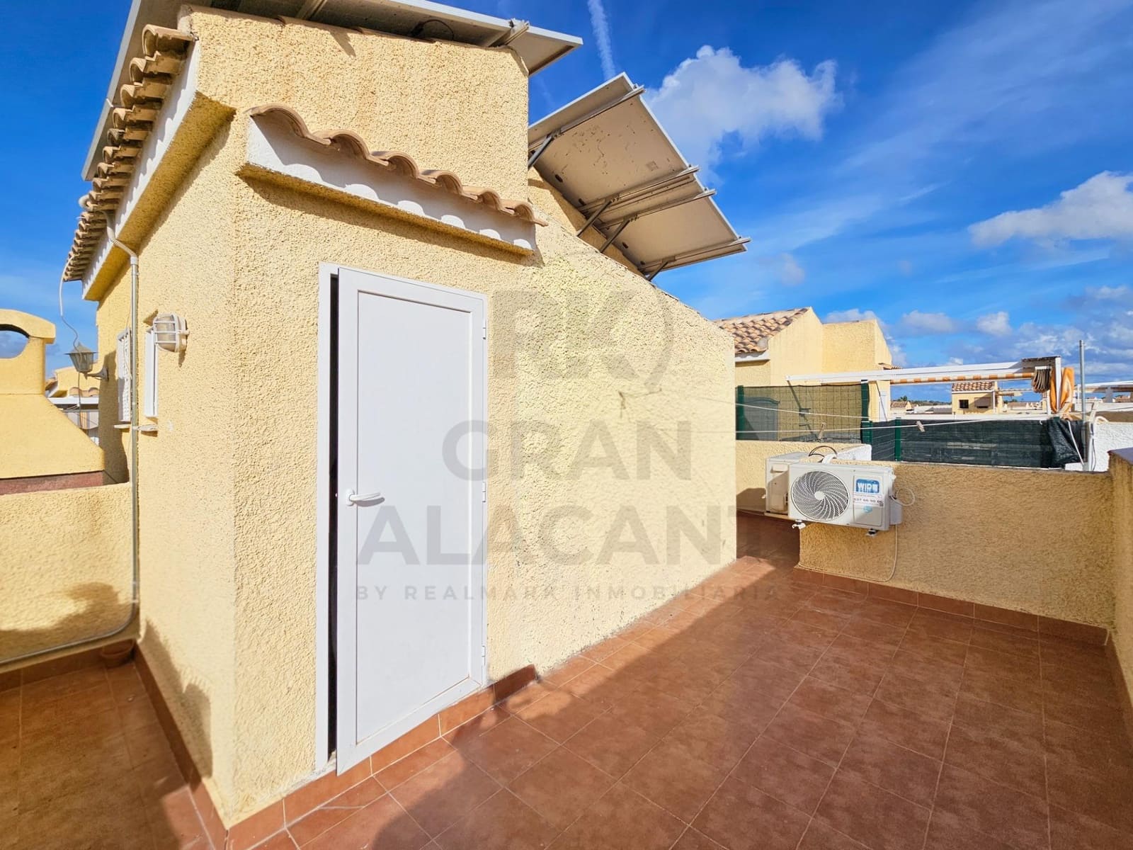 3 bedroom Bungalow for sale in Gran Alacant with pool - € 260,000 (Ref: 10182989)