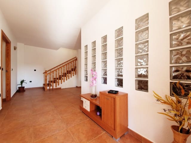 5 sypialnia Willa na sprzedaż w Gran Alacant, Santa Pola z basenem - 660 000 € (Ref: 6172409)