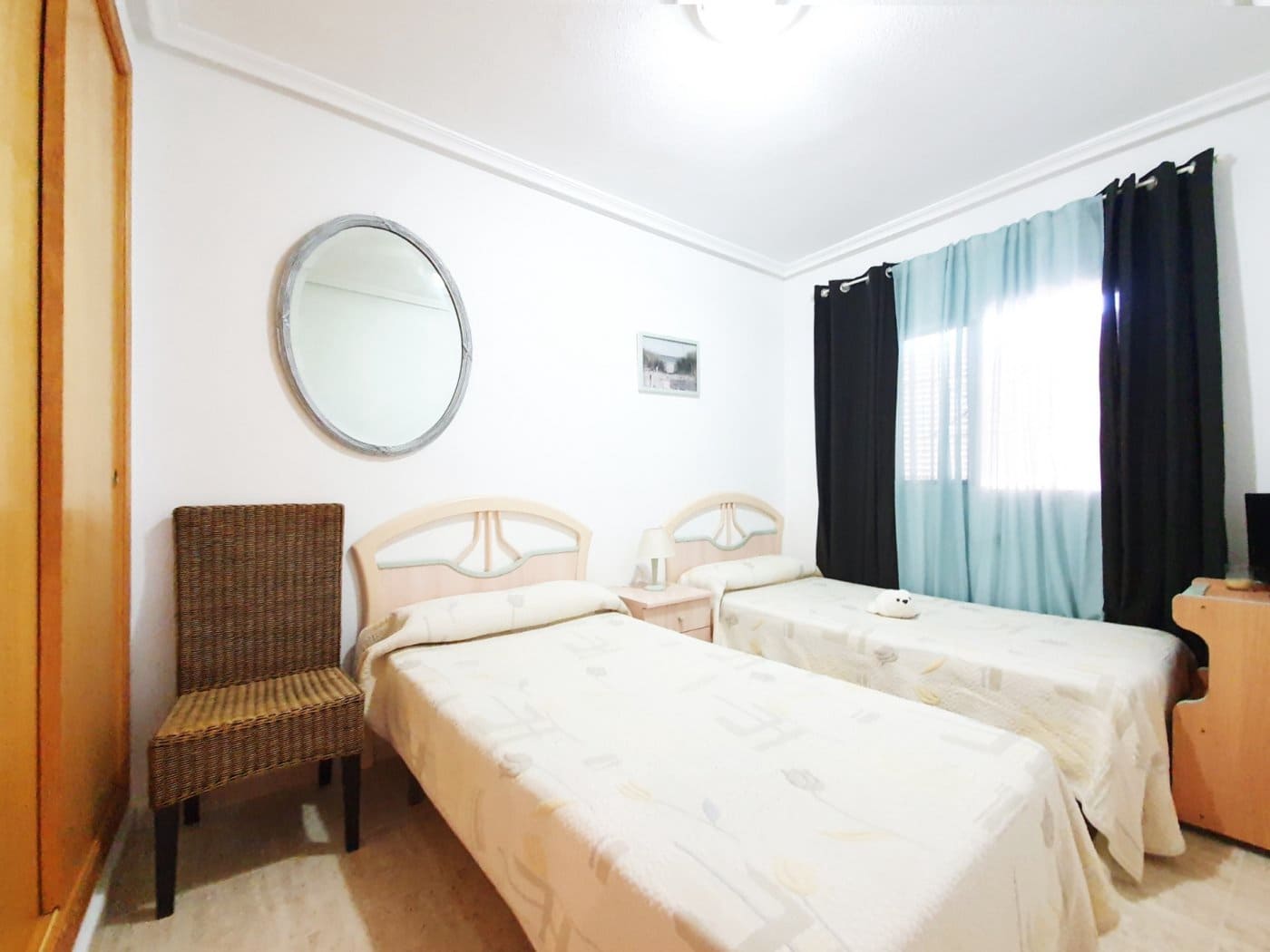   2 soveværelse   ferieBungalow i Gran Alacant   med   swimmingpool  garage  - € 700 (Ref: 6172461)