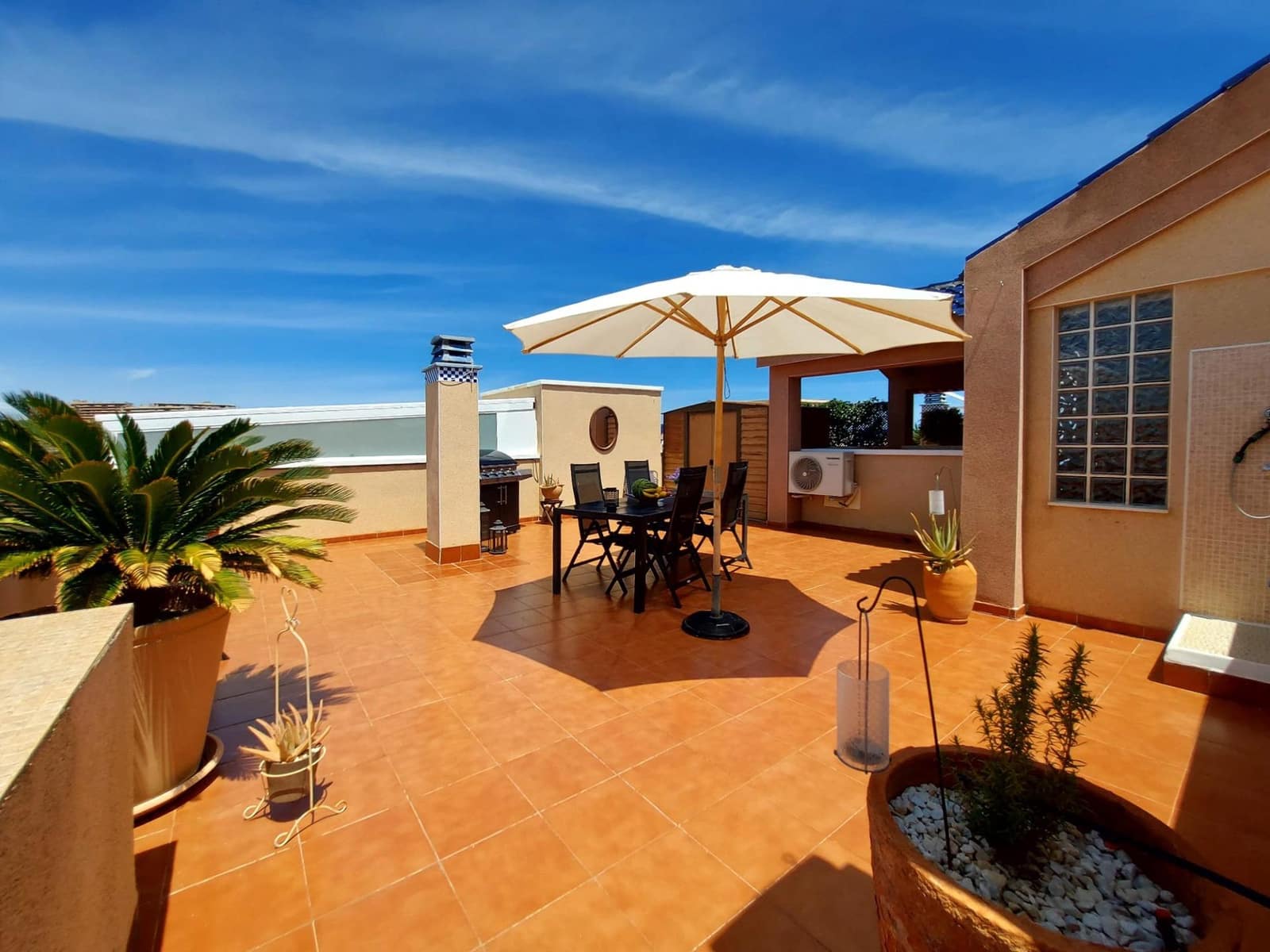 2 Zimmer Penthouse zu verkaufen in Gran Alacant mit Pool - 234.000 € (Ref: 7621811)