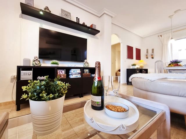 Bungalow de 2 habitaciones en Gran Alacant, Santa Pola en alquiler con piscina - 900 € (Ref: 7621811)