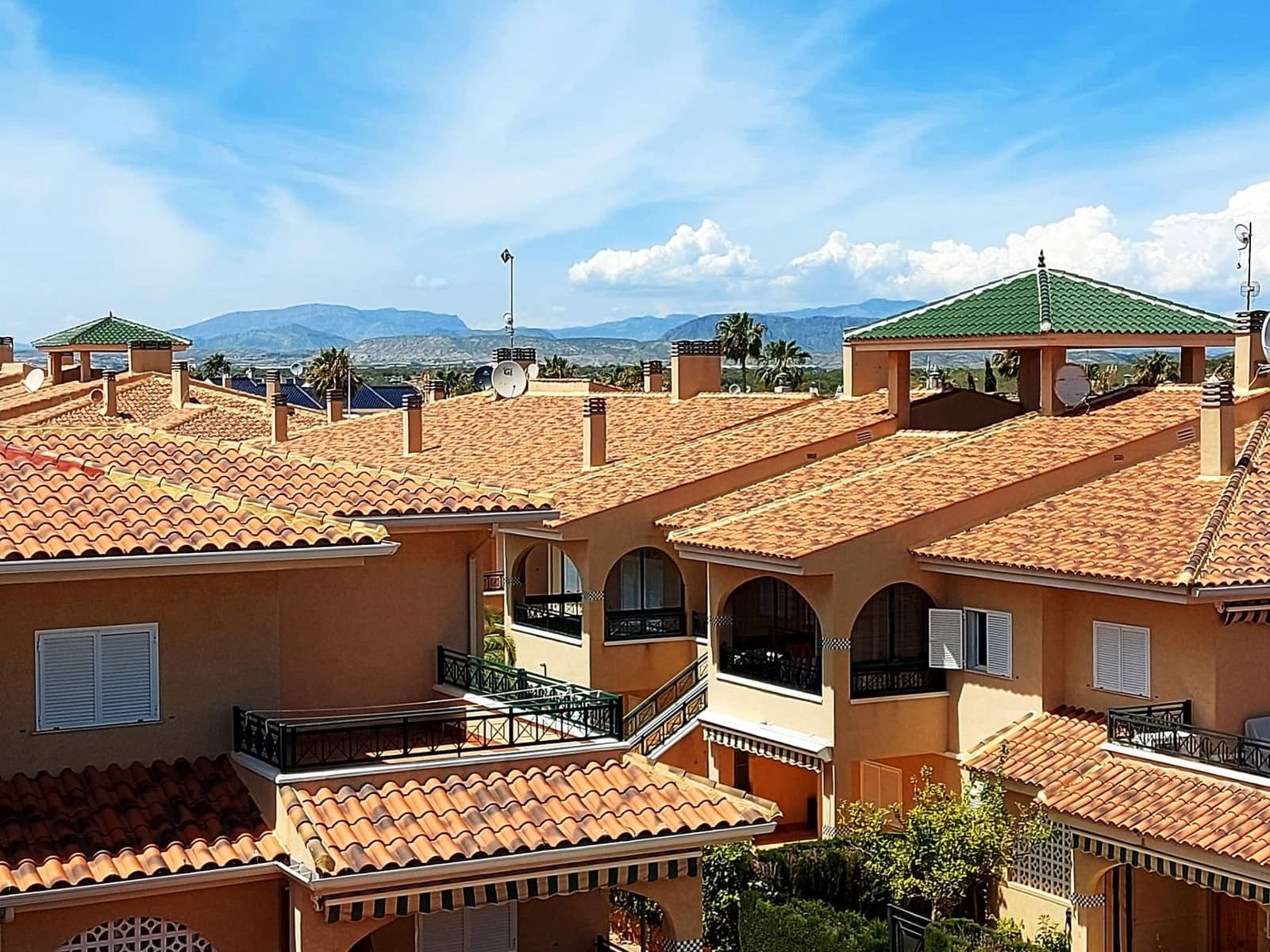 2 Zimmer Penthouse zu verkaufen in Gran Alacant mit Pool - 234.000 € (Ref: 7621811)