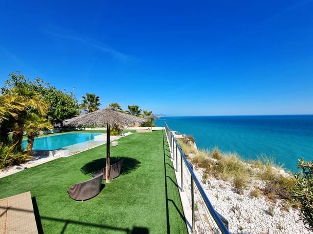 6 soverom Villa til salgs i Cala d'Or, El Campello med svømmebasseng garasje - € 3 800 000 (Ref: 7665539)