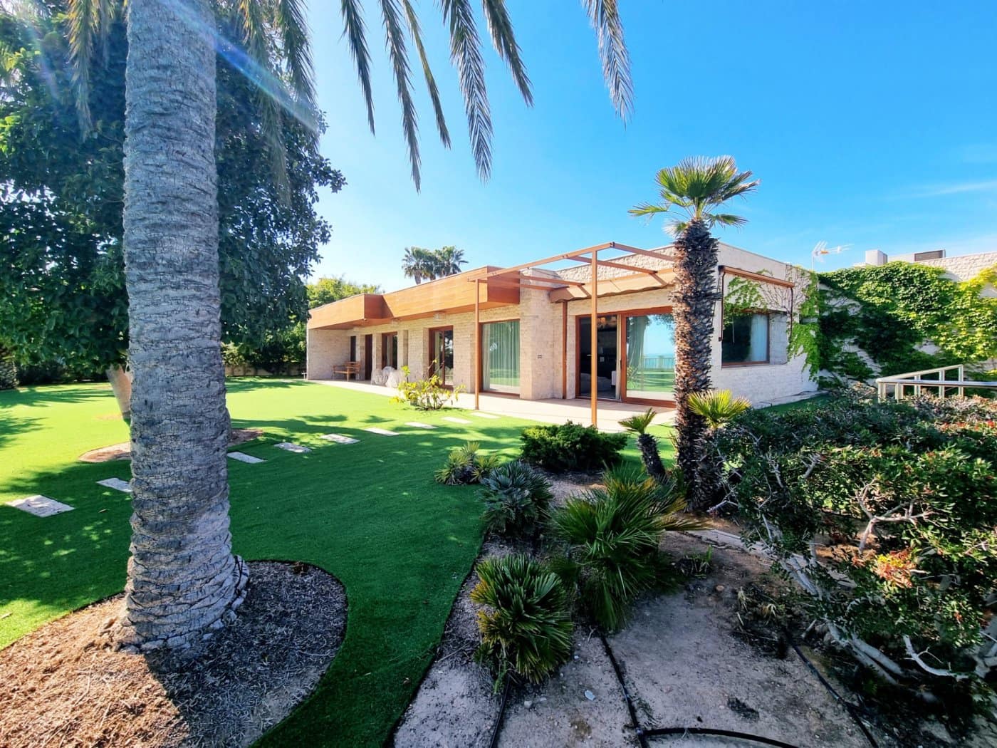 6 soverom Villa til salgs i Cala d'Or med svømmebasseng garasje - € 3 800 000 (Ref: 7665539)