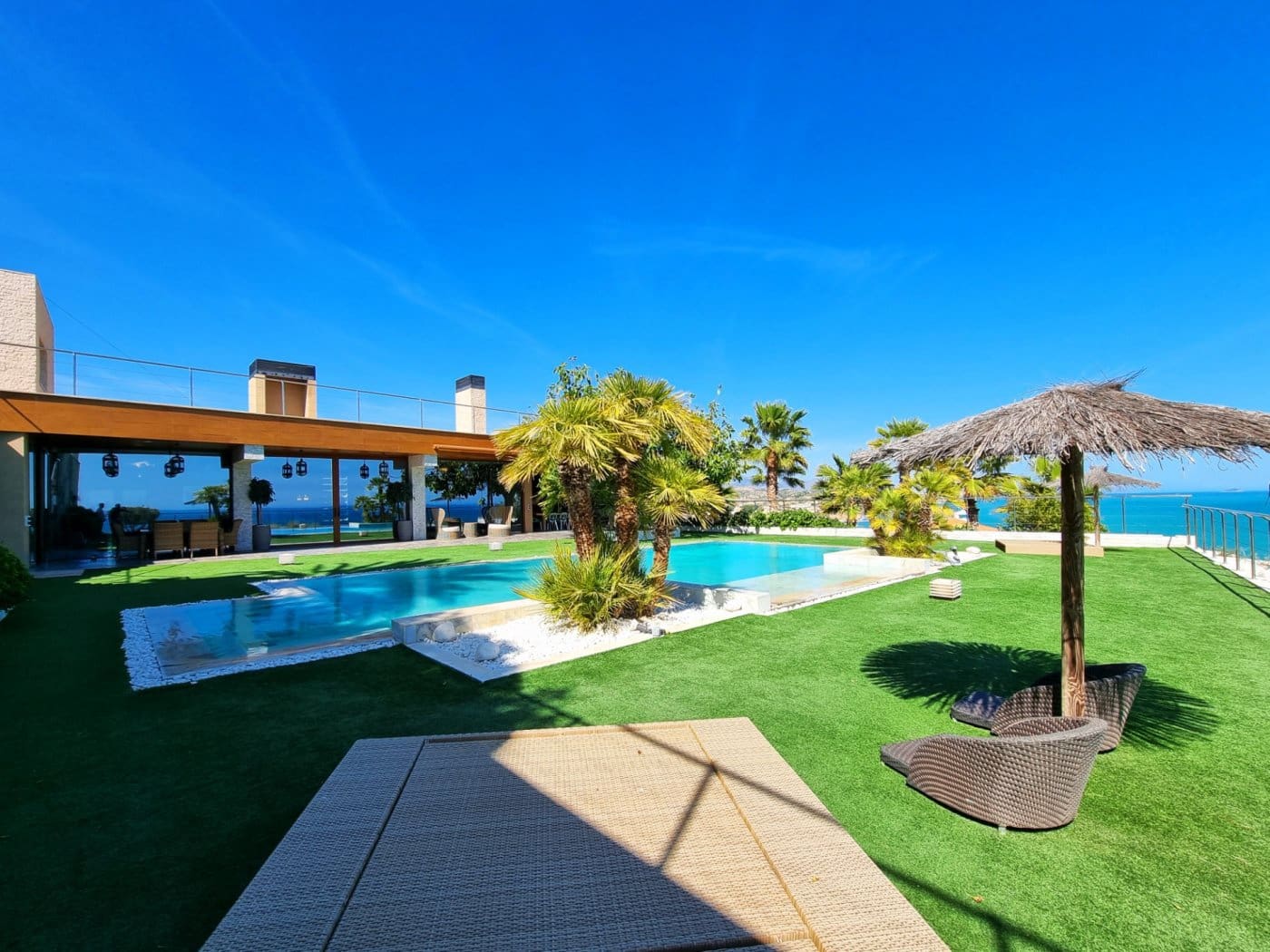 6 soverom Villa til salgs i Cala d'Or med svømmebasseng garasje - € 3 800 000 (Ref: 7665539)