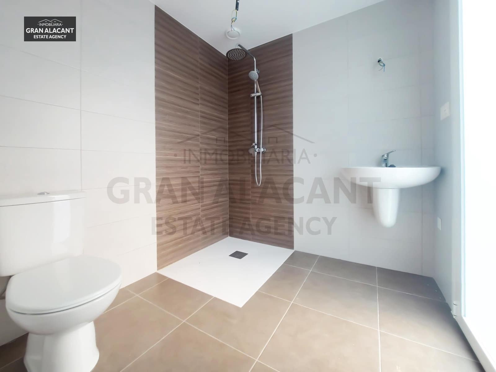 2 sypialnia Bungalow na sprzedaż w Gran Alacant z basenem garażem - 249 990 € (Ref: 8438725)