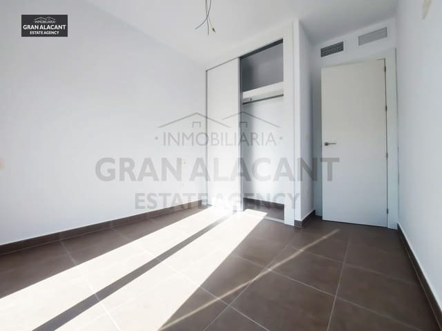 2 soveværelse Bungalow til salg i Gran Alacant, Santa Pola med swimmingpool garage - € 249.990 (Ref: 8438725)