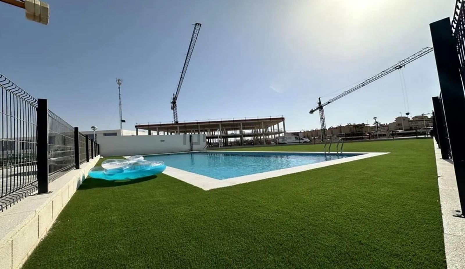 2 sypialnia Bungalow na sprzedaż w Gran Alacant z basenem garażem - 249 990 € (Ref: 8438725)