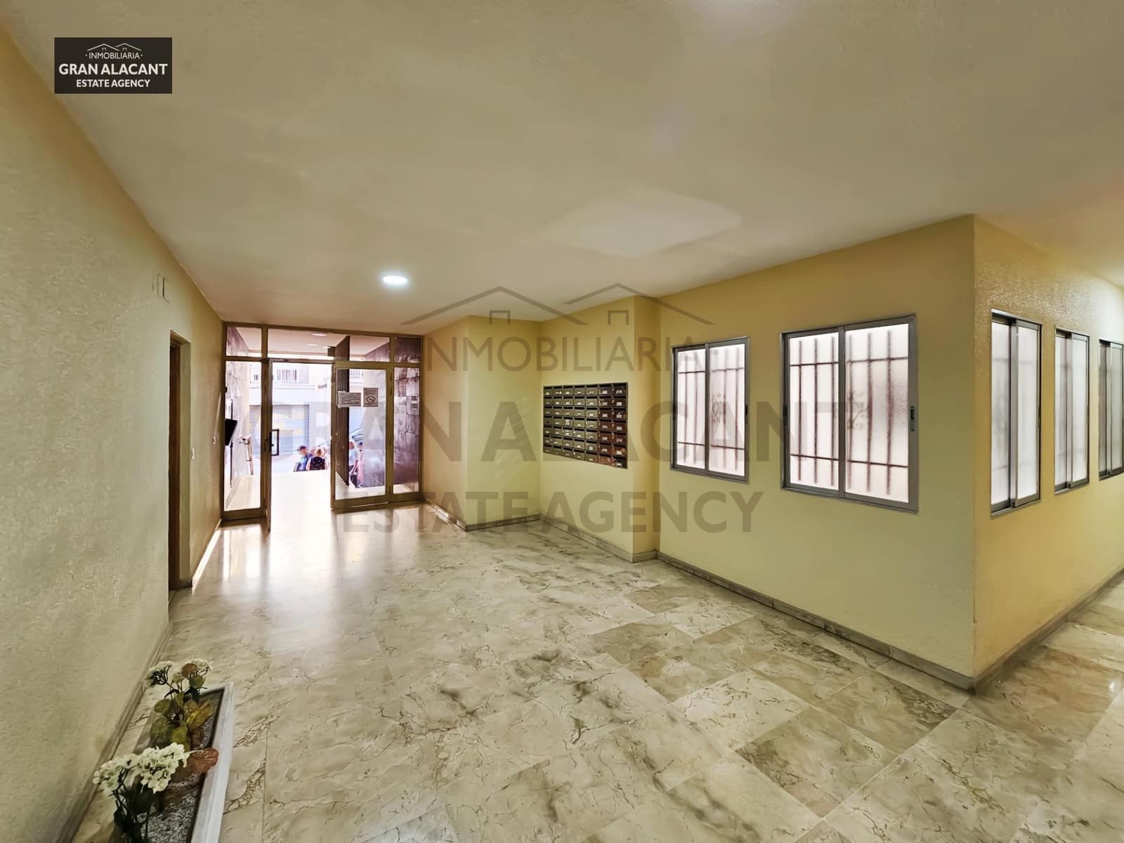 1 bedroom Apartment for sale in Santa Pola - € 164,990 (Ref: 8477950)