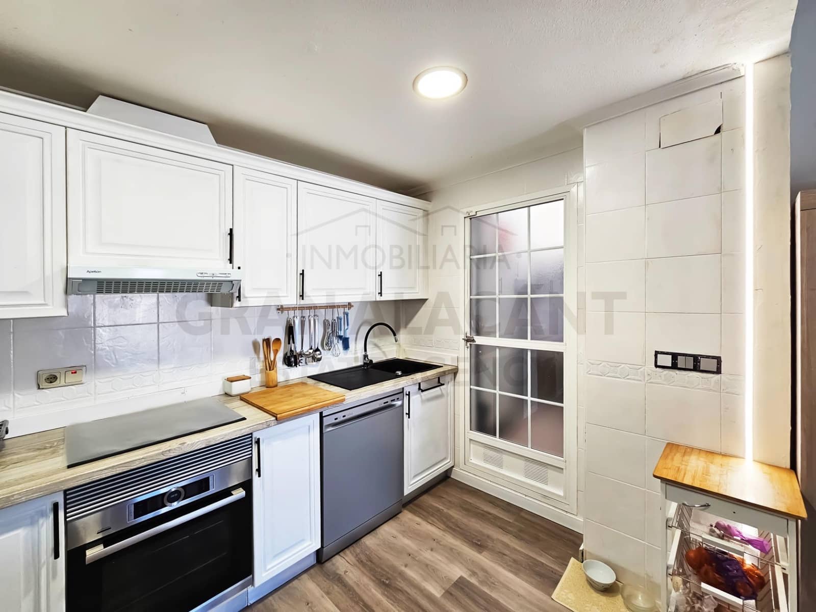 2 soverom Leilighet til salgs i Gran Alacant med svømmebasseng - € 206 000 (Ref: 8865188)