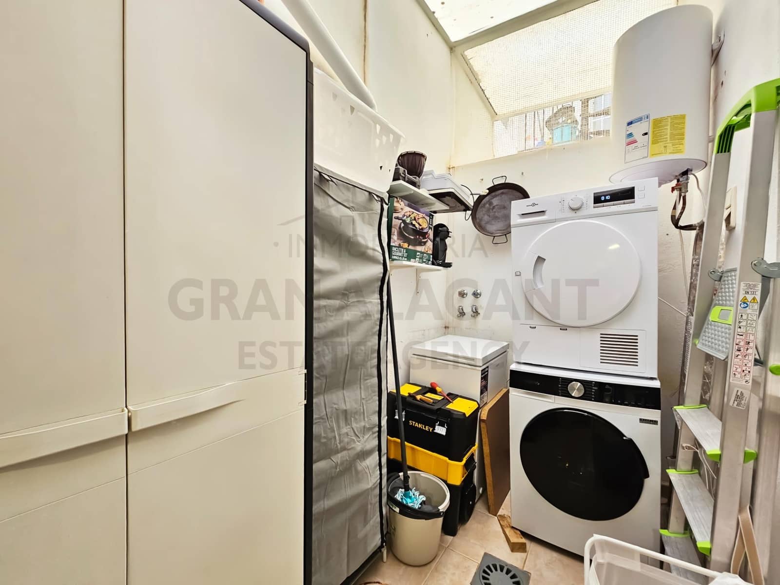 2 soverom Leilighet til salgs i Gran Alacant med svømmebasseng - € 206 000 (Ref: 8865188)