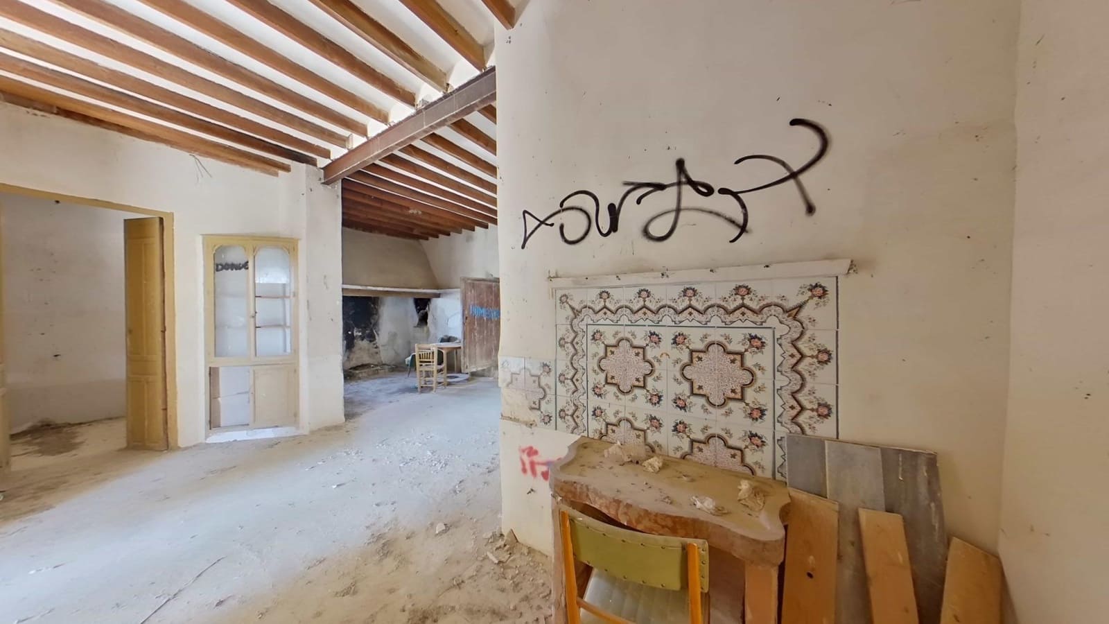 6 soveværelse Villa til salg i Elche / Elx med garage - € 225.000 (Ref: 8926634)