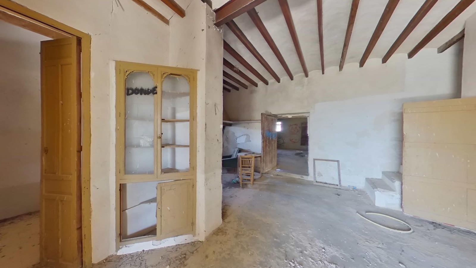 6 soveværelse Villa til salg i Elche / Elx med garage - € 225.000 (Ref: 8926634)