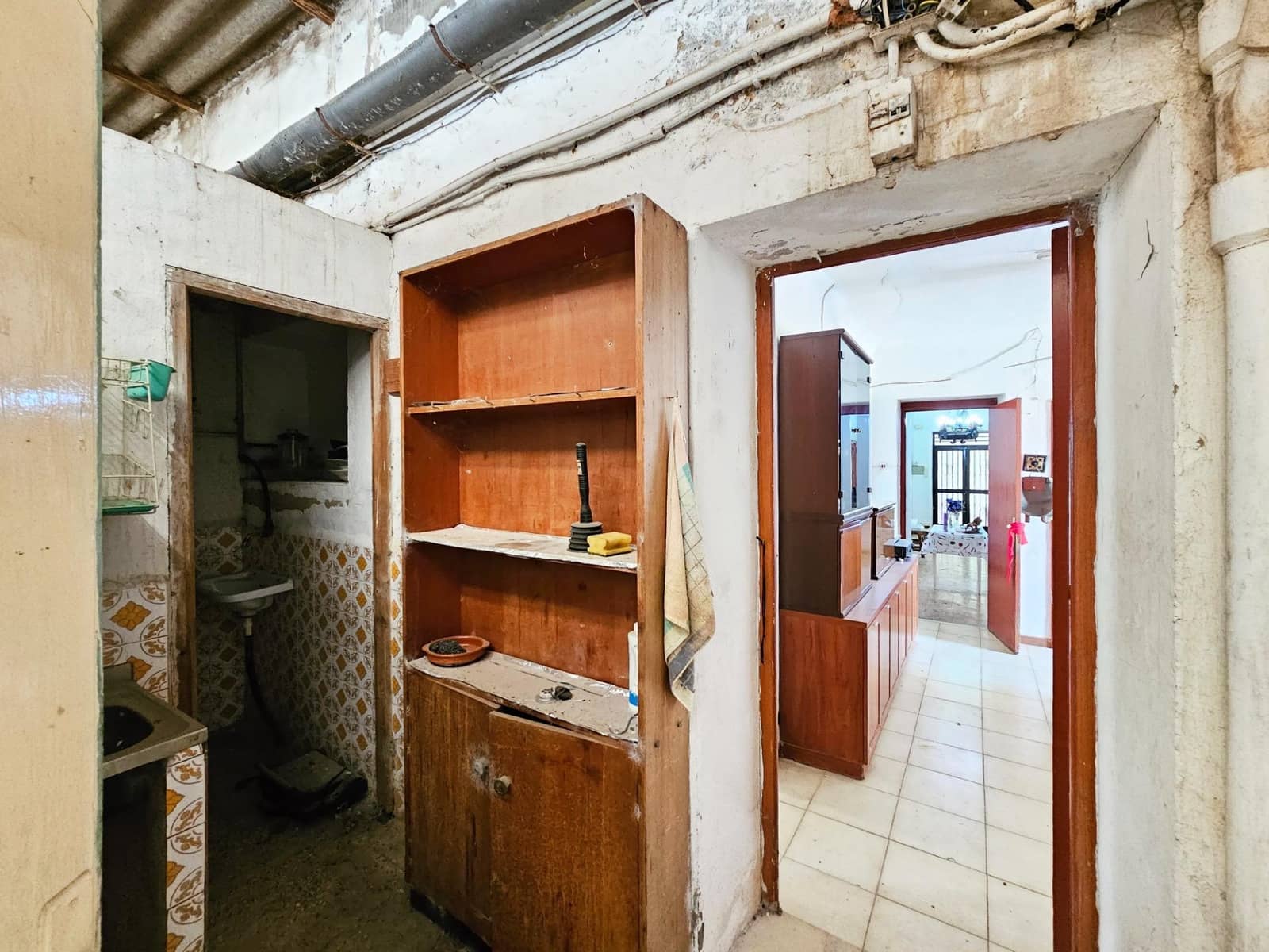 8 soverom Villa til salgs i Torrellano med svømmebasseng garasje - € 259 900 (Ref: 9012842)