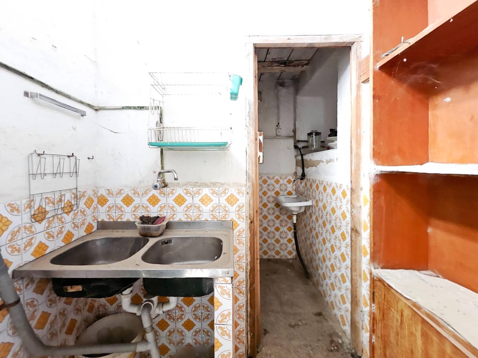 8 soverom Villa til salgs i Torrellano med svømmebasseng garasje - € 259 900 (Ref: 9012842)