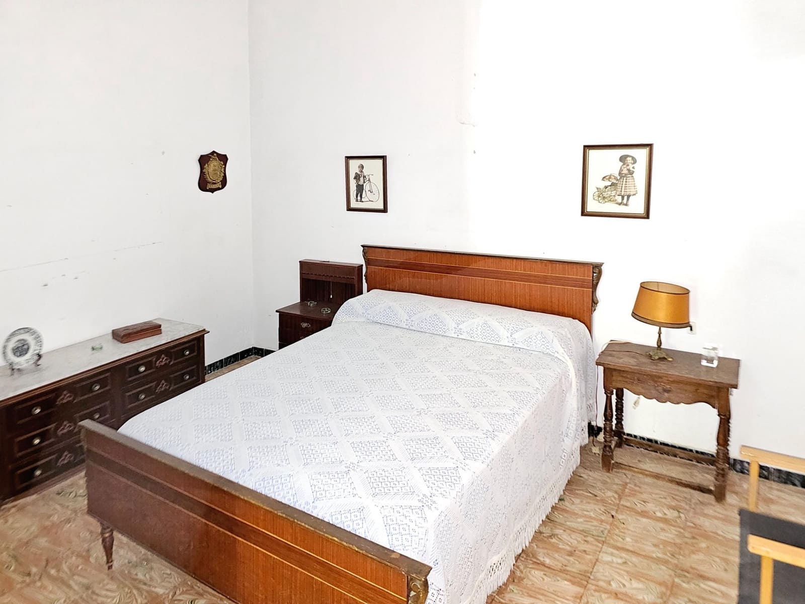 8 soverom Villa til salgs i Torrellano med svømmebasseng garasje - € 259 900 (Ref: 9012842)