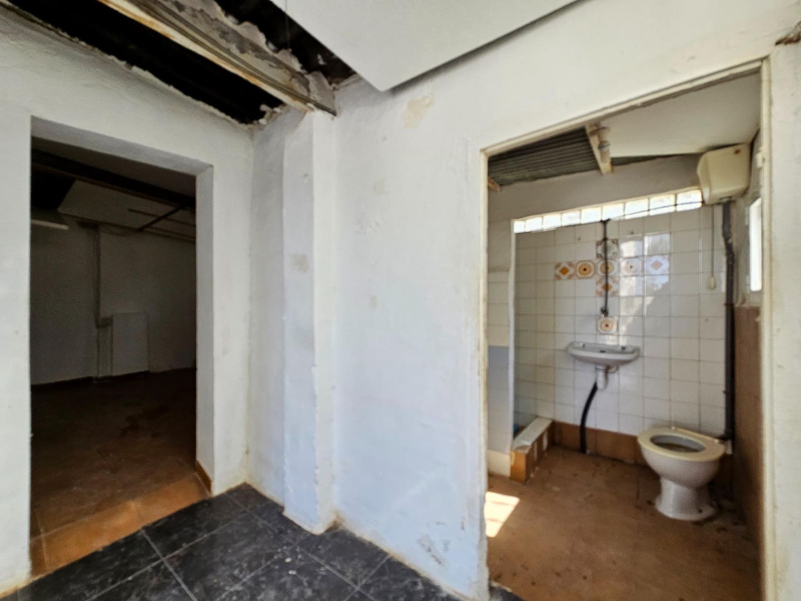 8 soverom Villa til salgs i Torrellano med svømmebasseng garasje - € 259 900 (Ref: 9012842)