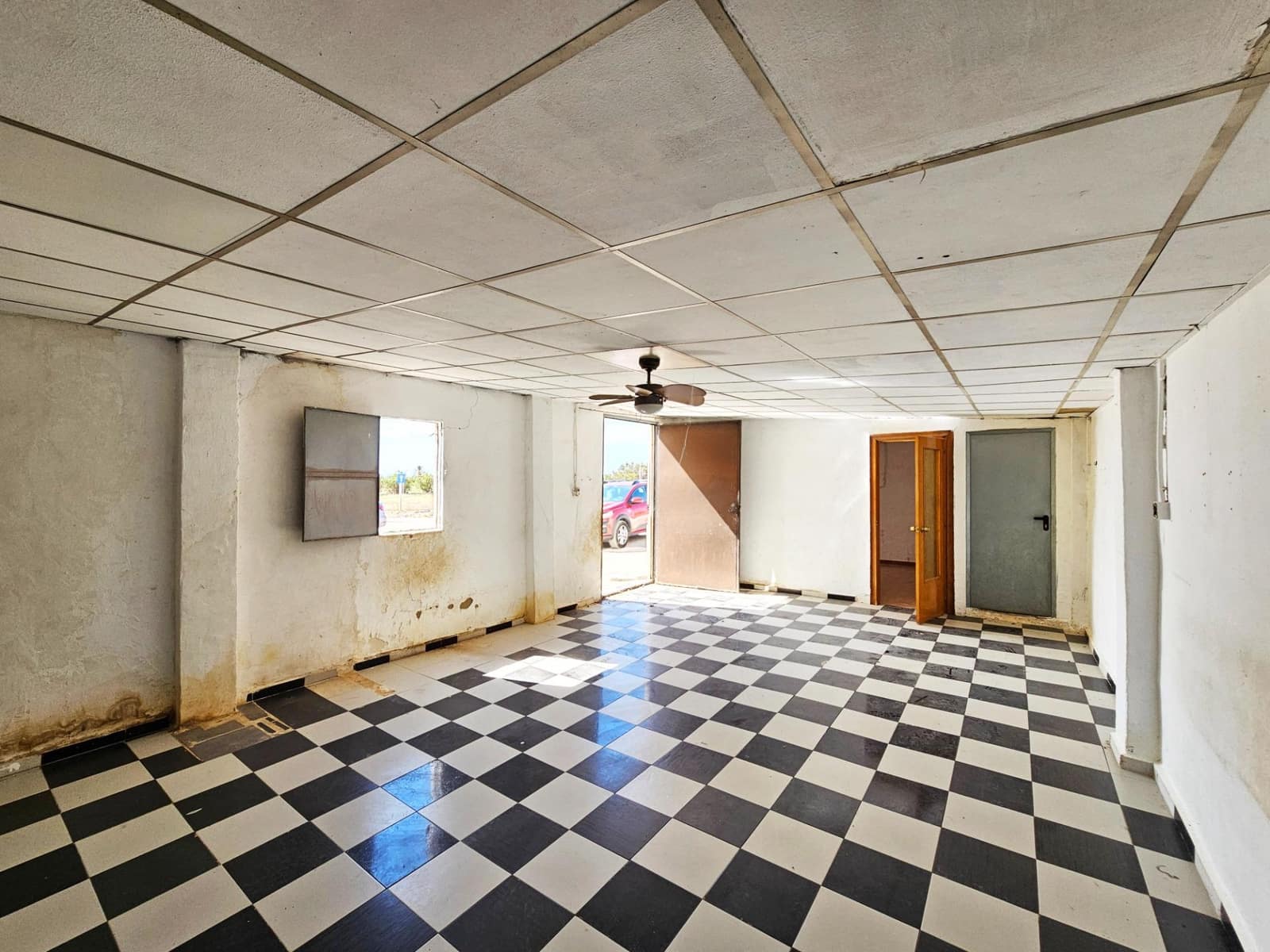 8 soverom Villa til salgs i Torrellano med svømmebasseng garasje - € 259 900 (Ref: 9012842)