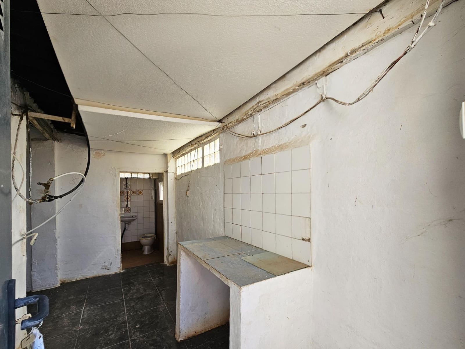 8 soverom Villa til salgs i Torrellano med svømmebasseng garasje - € 259 900 (Ref: 9012842)