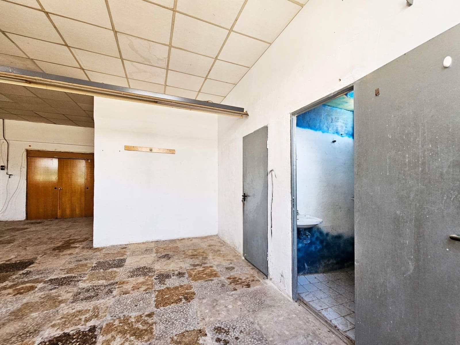 8 soverom Villa til salgs i Torrellano med svømmebasseng garasje - € 259 900 (Ref: 9012842)