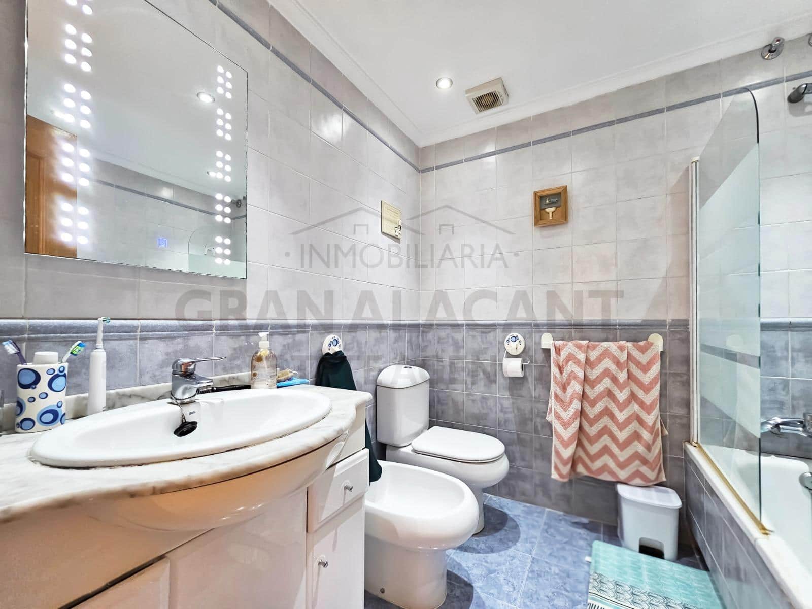 2 sovrum Bungalow till salu i Gran Alacant med pool garage - 198 000 € (Ref: 9018373)