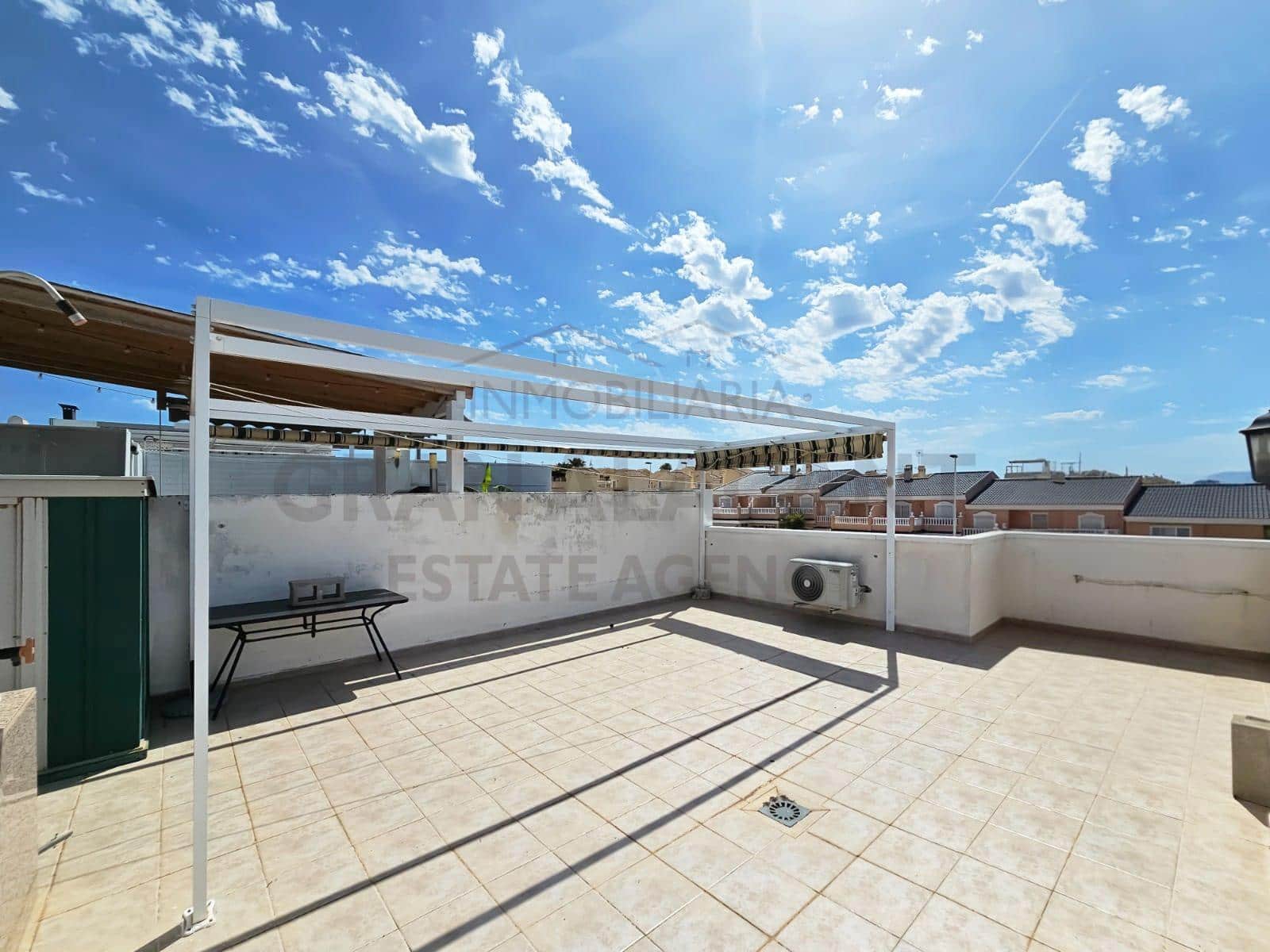 2 sovrum Bungalow till salu i Gran Alacant med pool garage - 198 000 € (Ref: 9018373)