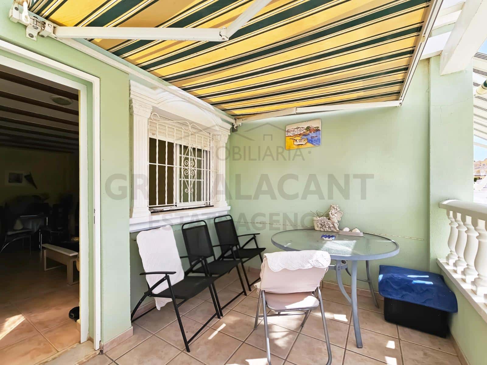2 sovrum Bungalow till salu i Gran Alacant med pool garage - 198 000 € (Ref: 9018373)