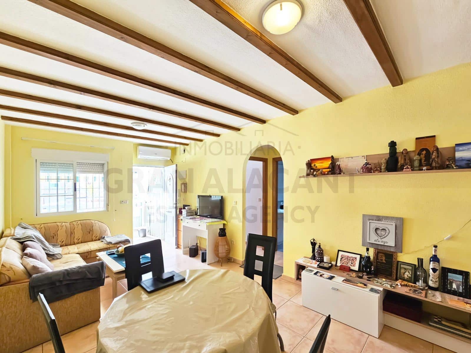 2 sovrum Bungalow till salu i Gran Alacant med pool garage - 198 000 € (Ref: 9018373)