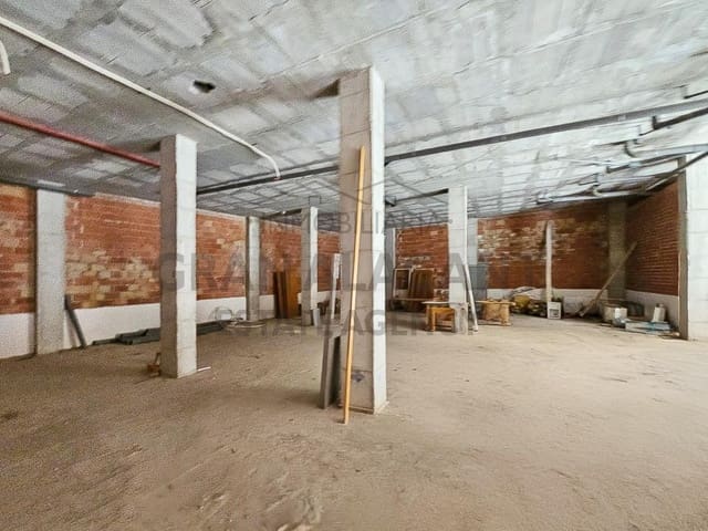 Kommersiell till salu i Torrellano, Elche / Elx - 499 000 € (Ref: 9021016)