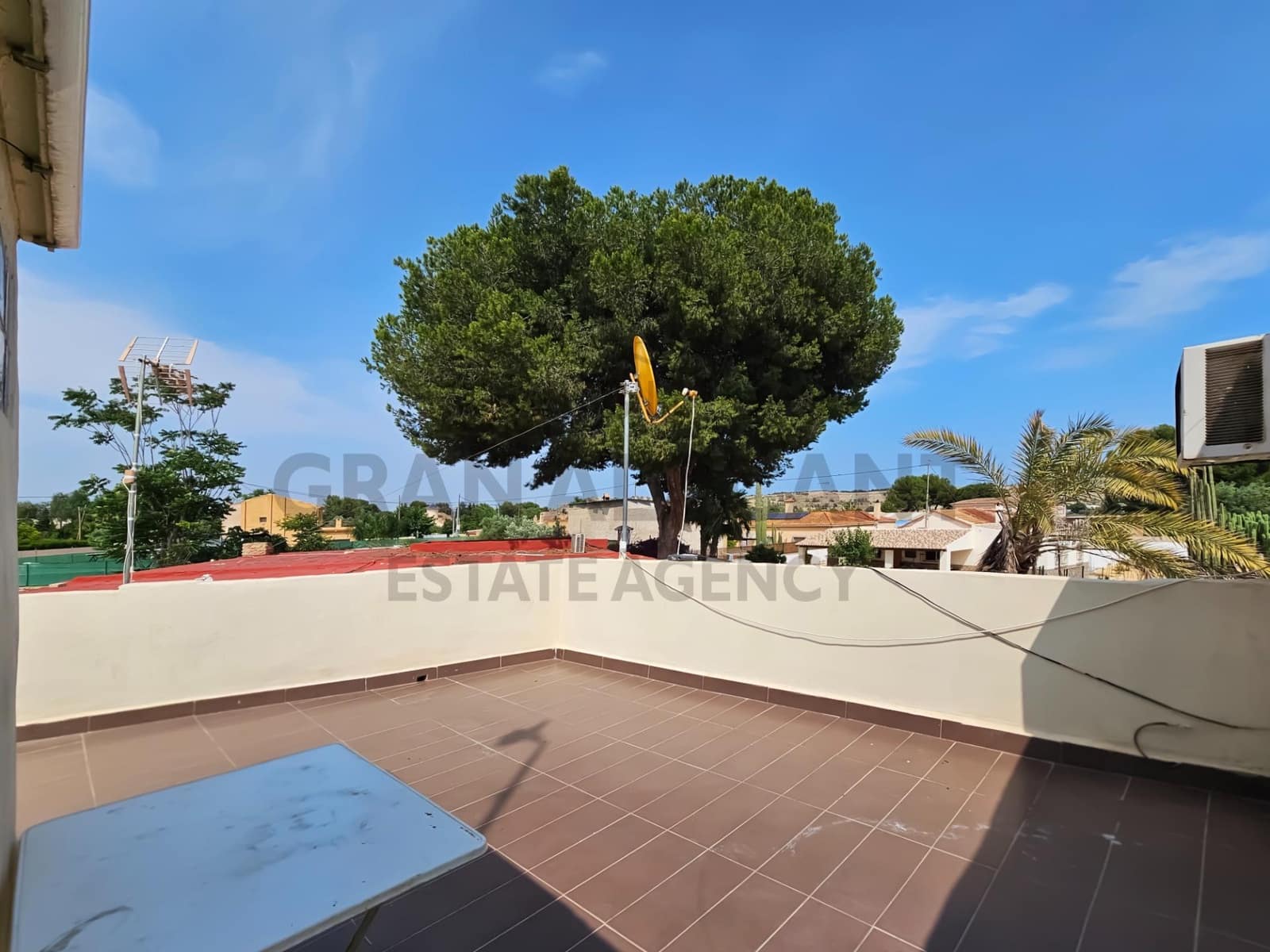 5 soveværelse Villa til salg i Villafranqueza med swimmingpool garage - € 305.000 (Ref: 9042270)