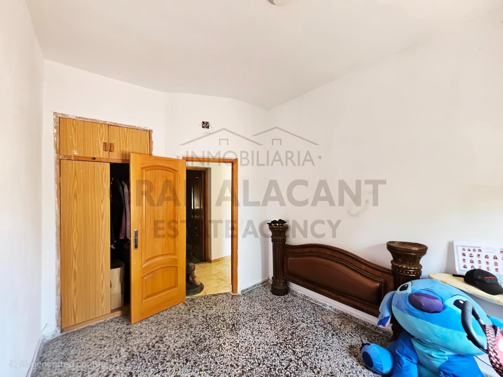 5 soveværelse Villa til salg i Villafranqueza med swimmingpool garage - € 305.000 (Ref: 9042270)