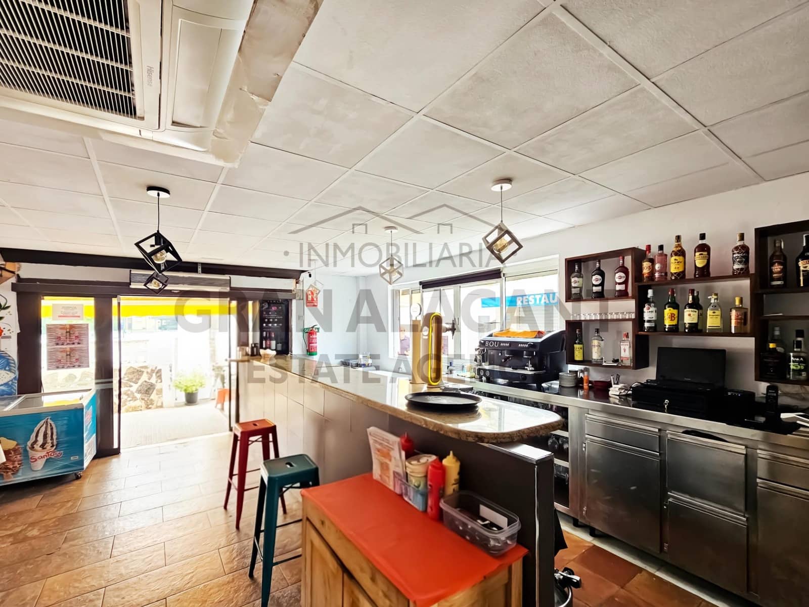 Erhverv til salg i Alicante by - € 175.000 (Ref: 9062394)