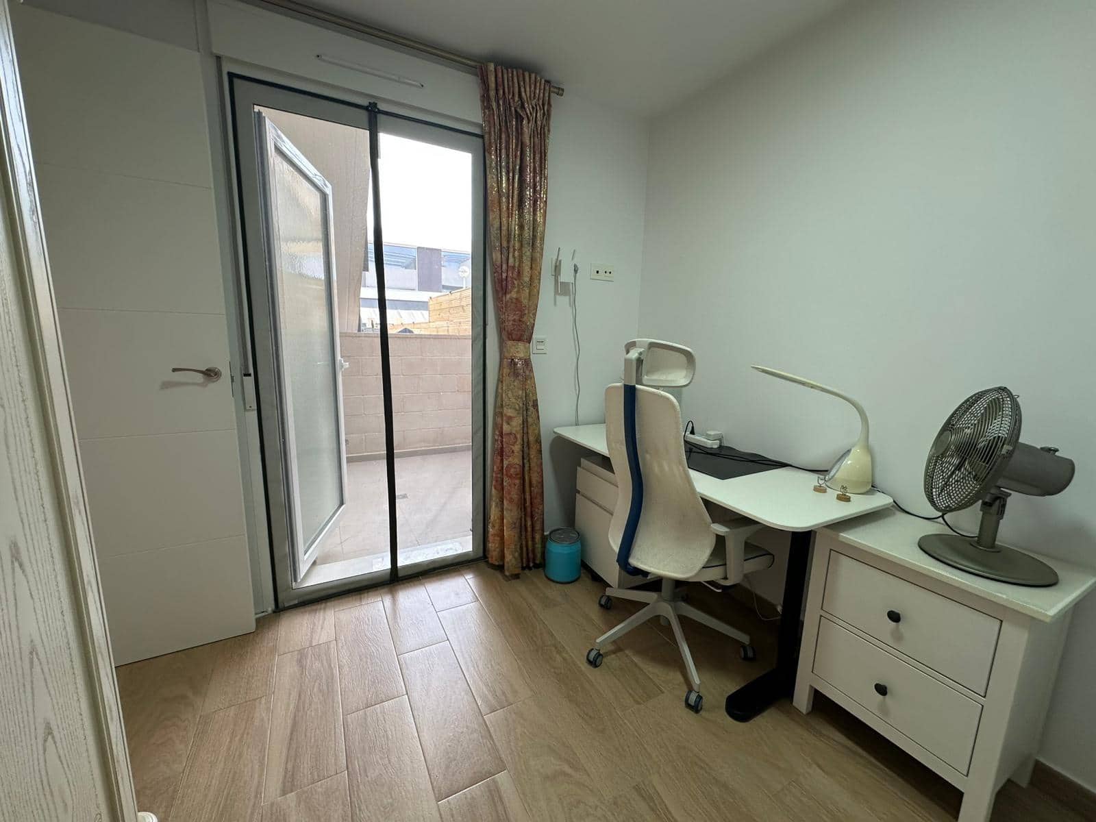 3 sovrum Bungalow att hyra i Gran Alacant med pool - 1 200 € (Ref: 9068837)