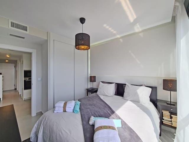 2 bedroom Penthouse for sale in Gran Alacant, Santa Pola with pool garage - € 419,000 (Ref: 9162317)