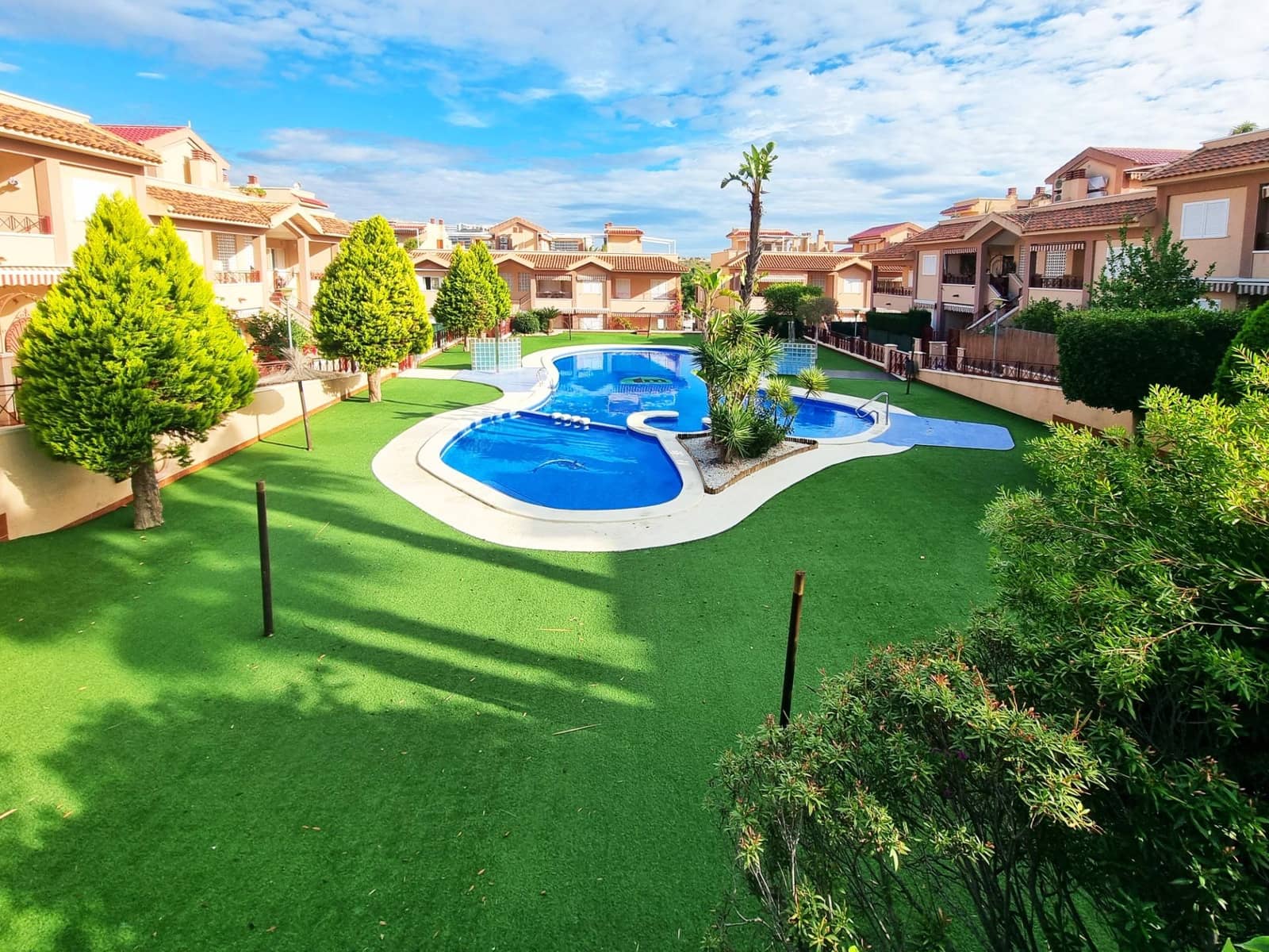 2 quarto Bungalow para venda em Gran Alacant com piscina garagem - 252 500 € (Ref: 9163762)