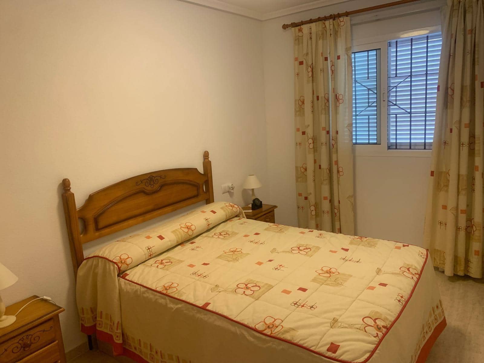 2 makuuhuone Bungalow vuokrattavana paikassa Gran Alacant mukana uima-altaan - 950 € (Ref: 9163764)