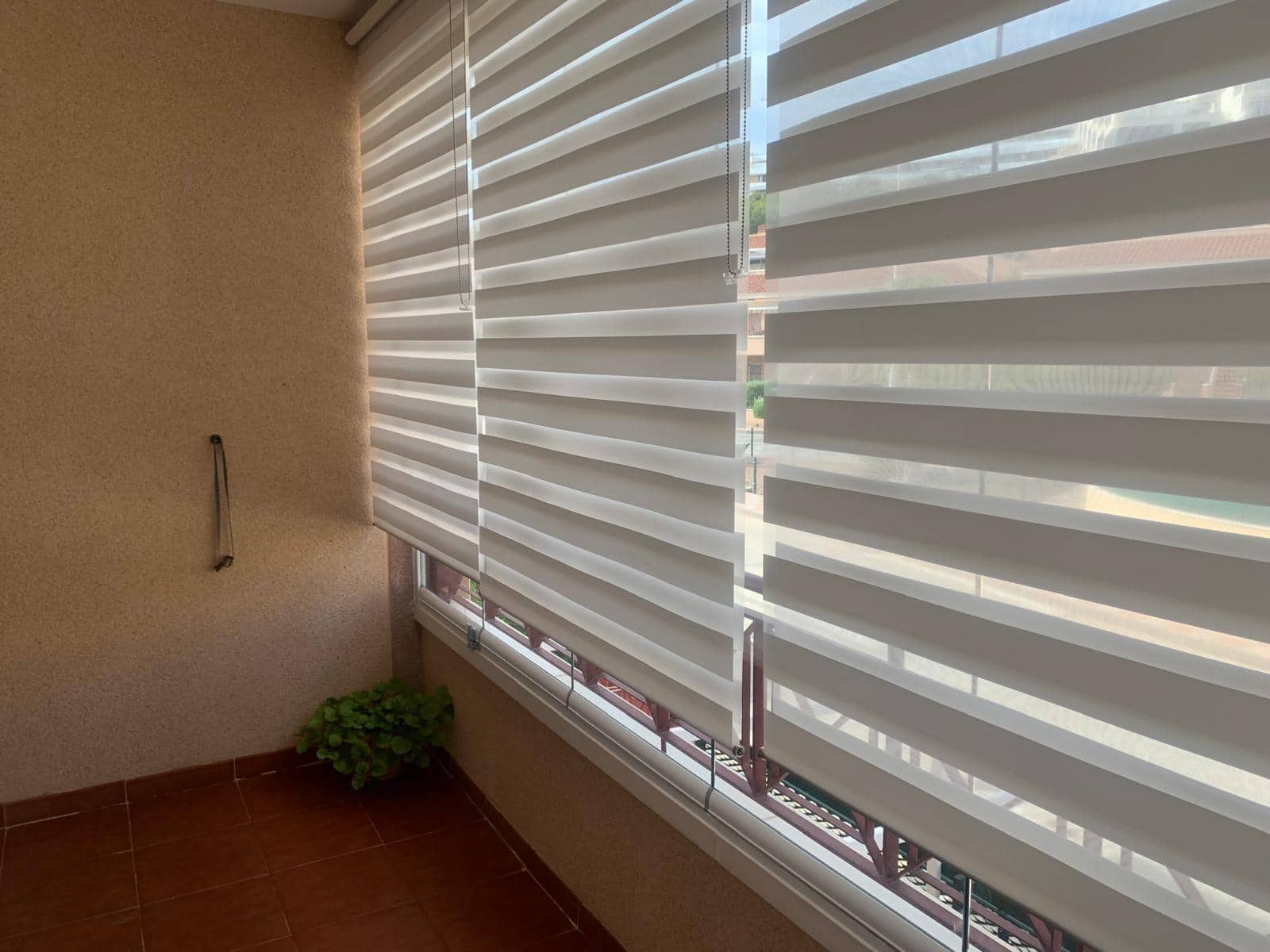 2 makuuhuone Bungalow vuokrattavana paikassa Gran Alacant mukana uima-altaan - 950 € (Ref: 9163764)